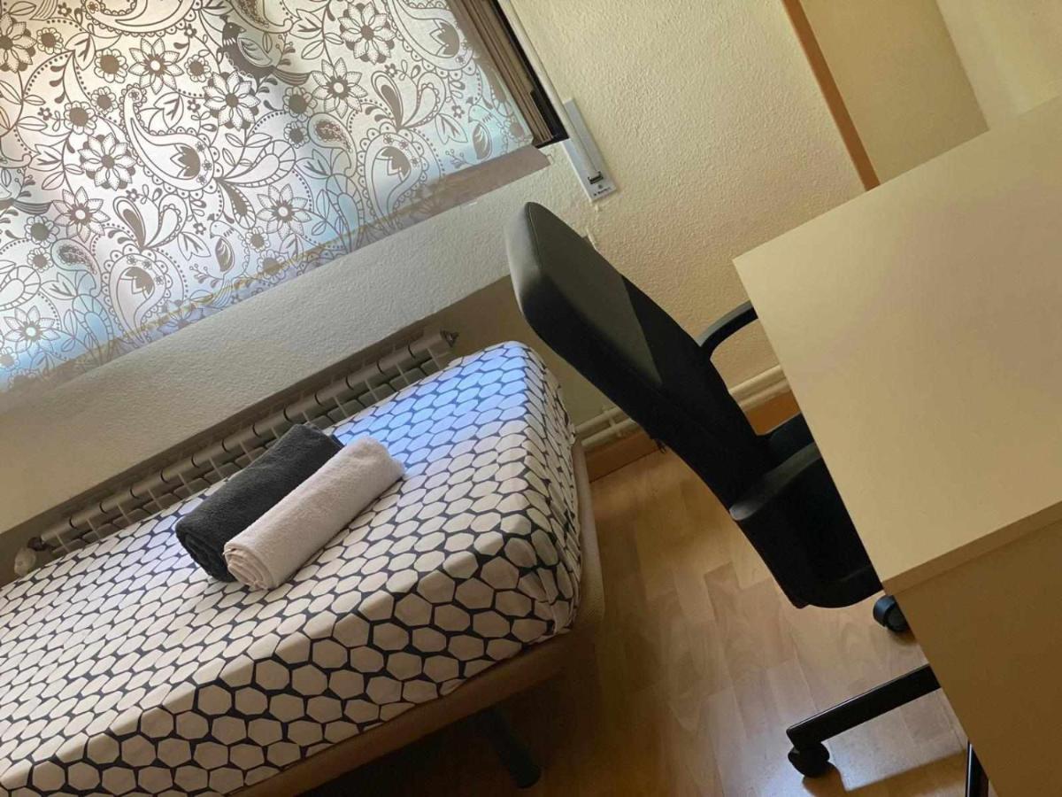 Residencia 12 Octubre Alojamento de Acomodação e Pequeno-almoço *