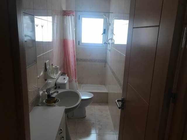 Residencia 12 Octubre Alojamento de Acomodação e Pequeno-almoço Madri