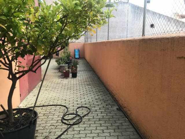 Alojamento de Acomodação e Pequeno-almoço Residencia 12 Octubre